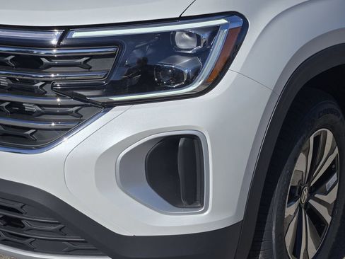 New 2026 Volkswagen Atlas SE FWD image 6