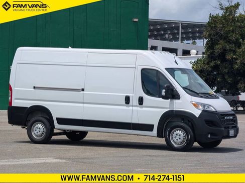 Used 2026 RAM ProMaster 2500 w/ Convenience Group FWD image 1