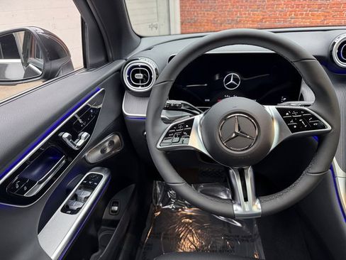 New 2026 Mercedes-Benz GLC 300 GLC 300 image 13