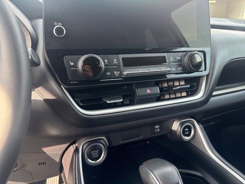 Used 2025 Toyota Grand Highlander LE image 15