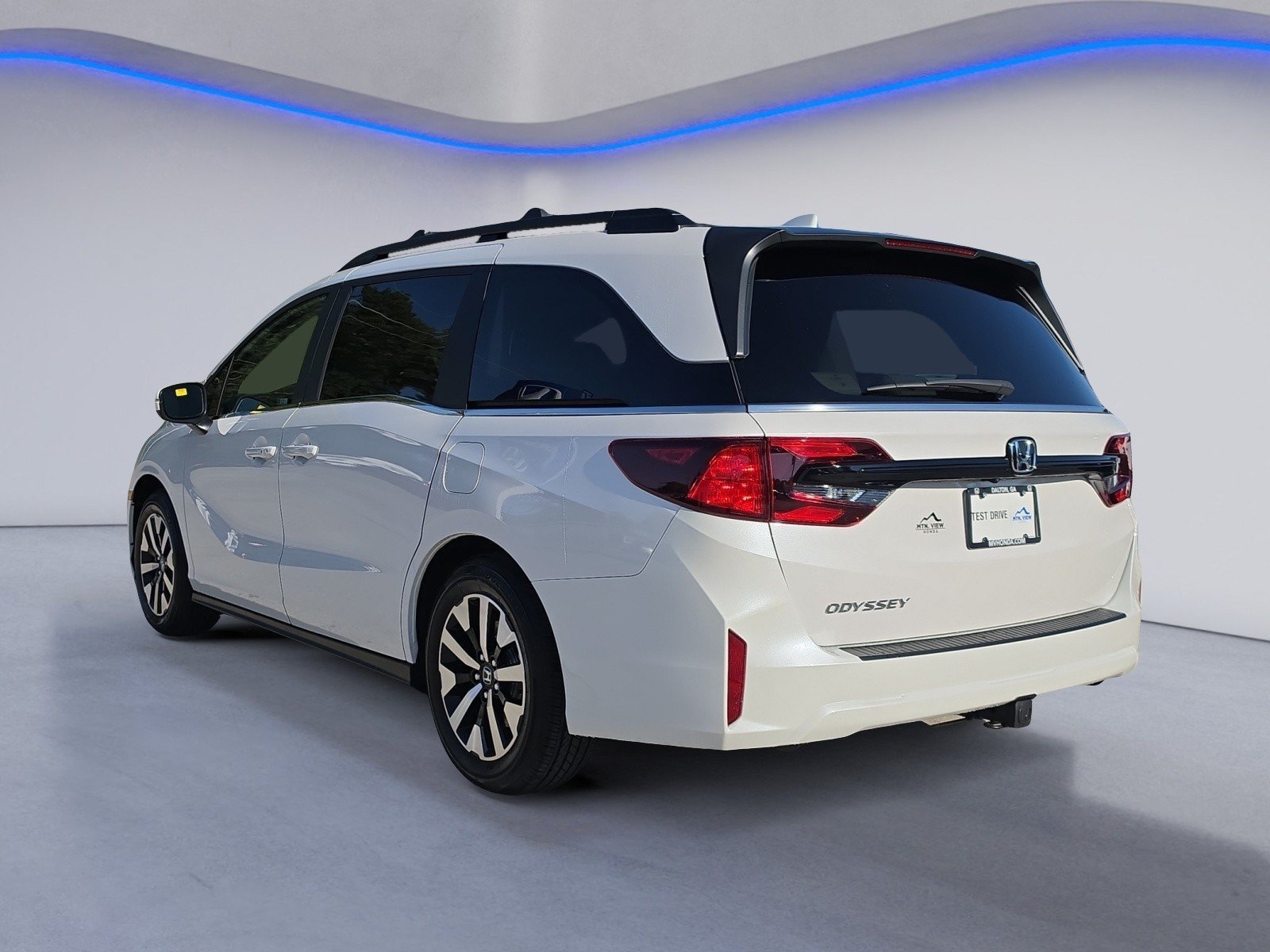 New 2027 Honda Odyssey EX-L image 3