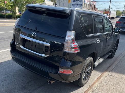 Used 2022 Lexus GX 460 Premium w/ Premium Package AWD/4WD image 8