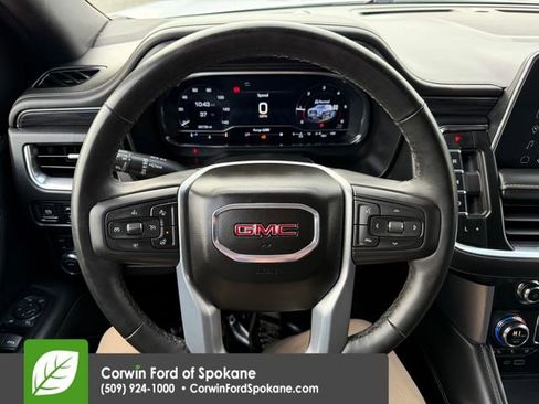 Used 2024 GMC Yukon XL SLT image 24