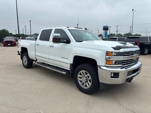 Used 2019 Chevrolet Silverado 3500 LTZ w/ Duramax Plus Package AWD/4WD image 8
