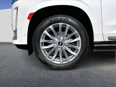 Used 2021 Cadillac Escalade Premium Luxury w/ Driver Assist Tech Package image 11