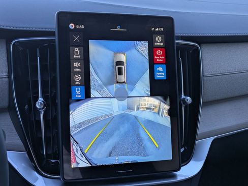 New 2026 Volvo XC90 T8 Ultra w/ Lounge Package AWD/4WD image 13