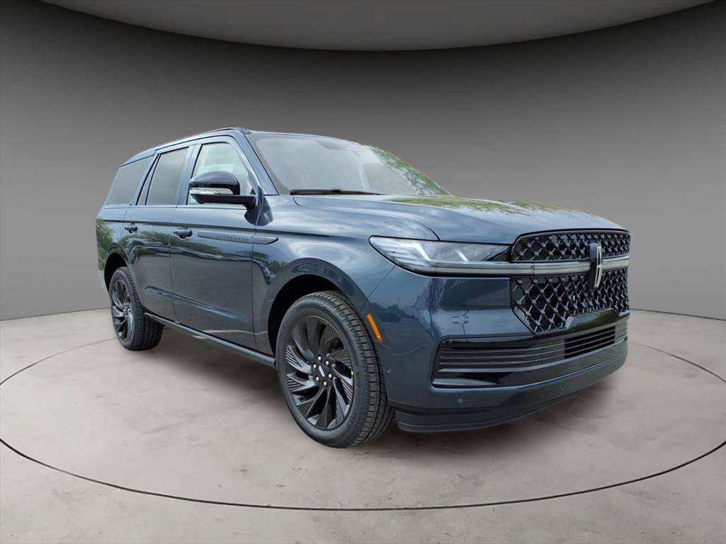 New 2025 Lincoln Navigator Reserve w/ Jet Appearance Package AWD/4WD image 11