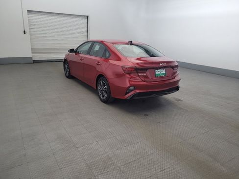 Used 2023 Kia Forte LXS w/ LXS Technology Package FWD image 5