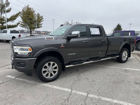Used 2019 RAM 3500 Laramie image 10