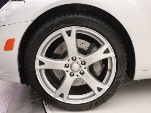 Used 2012 Mercedes-Benz S 550 4MATIC image 28