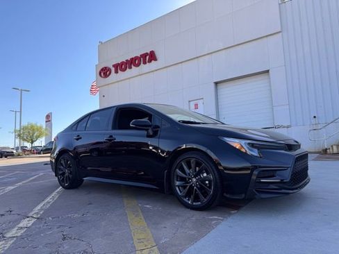 Used 2024 Toyota Corolla SE image 13