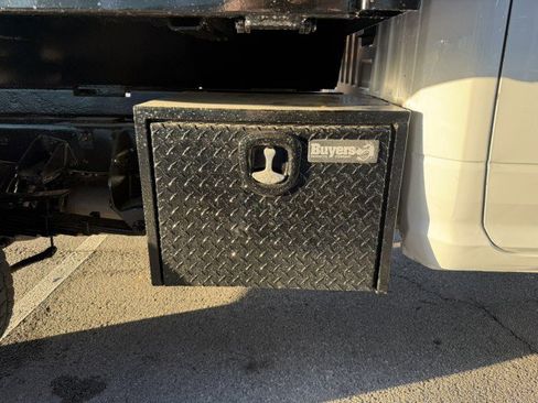 Used 2015 RAM 5500 Tradesman image 15