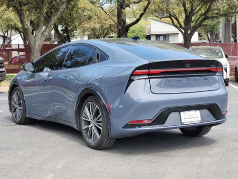 Used 2024 Toyota Prius XLE image 3