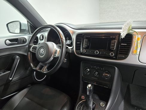 Used 2013 Volkswagen Beetle 2.5 image 47
