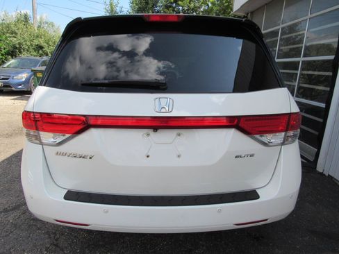 Used 2016 Honda Odyssey Touring Elite image 6