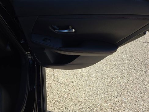 Used 2024 Nissan Sentra SR w/ SR Premium Package image 9