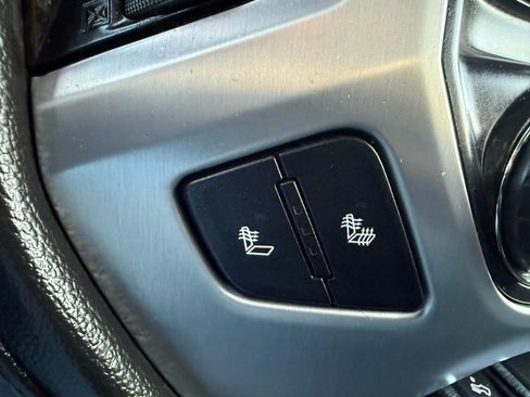 Used 2017 GMC Sierra 1500 SLT w/ SLT Preferred Package image 18