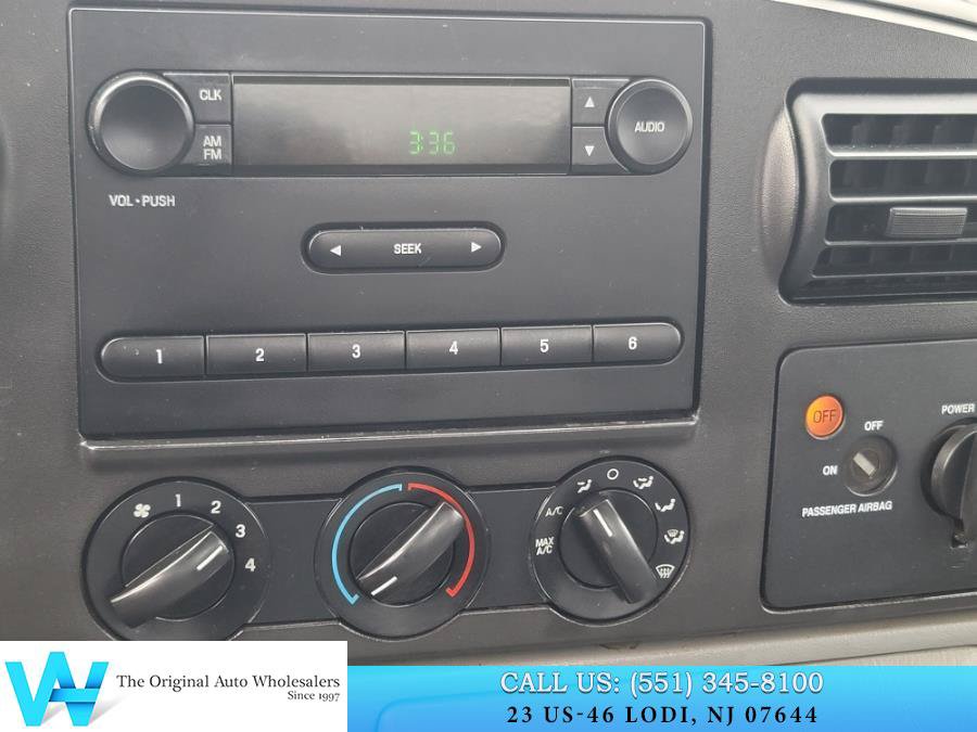 Used 2005 Ford F350 XL AWD/4WD image 10