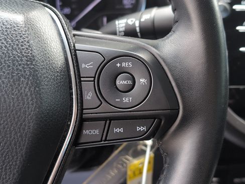 Used 2019 Toyota Camry SE FWD image 20