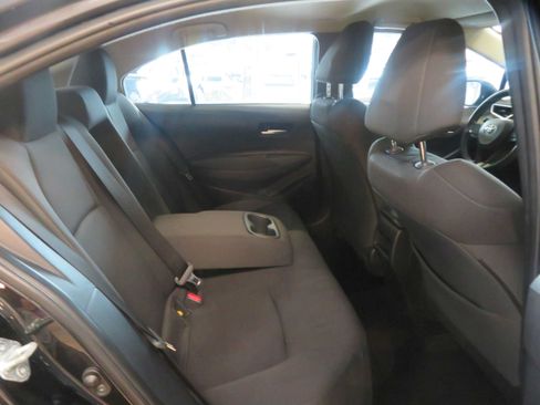 Used 2021 Toyota Corolla LE FWD image 22