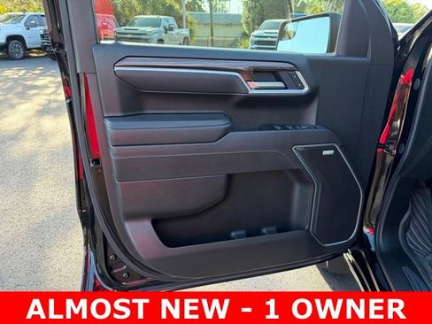 Used 2025 Chevrolet Silverado 1500 RST AWD/4WD image 12