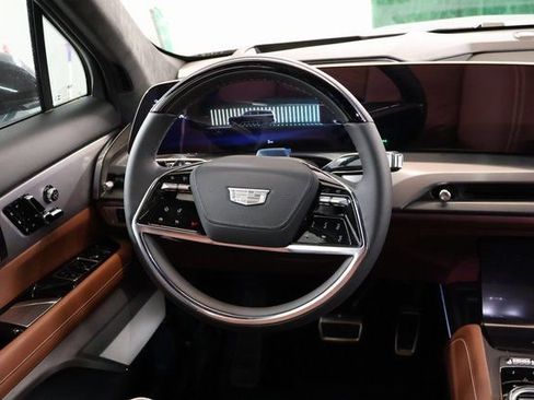 New 2026 Cadillac Vistiq Platinum image 14