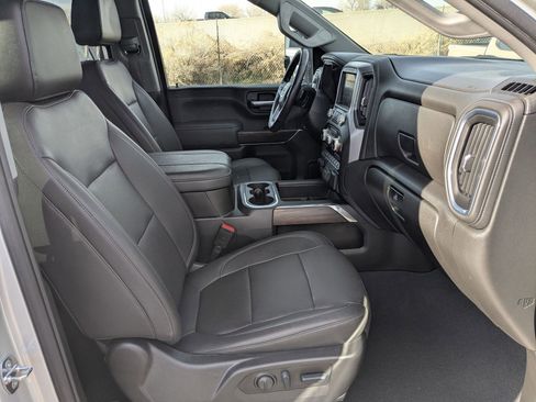 Certified 2023 GMC Sierra 3500 SLT w/ SLT Convenience Package image 28