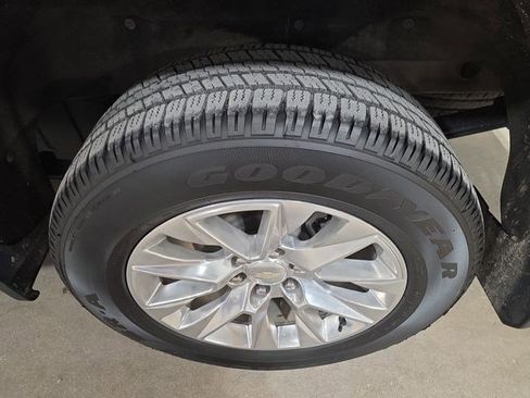 Used 2020 Chevrolet Silverado 1500 LTZ w/ LTZ Premium Package image 10