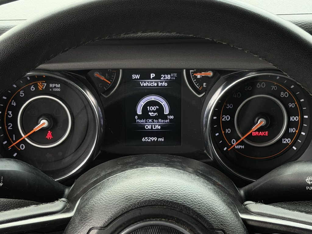 Used 2023 Jeep Gladiator Sport AWD/4WD image 17