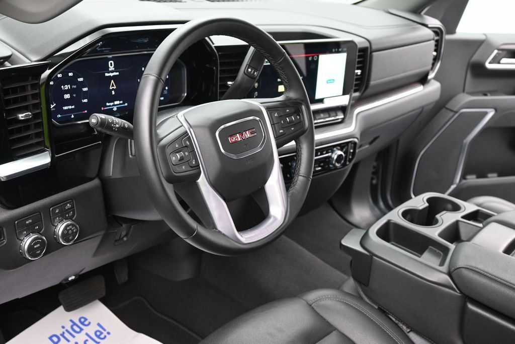 Used 2026 GMC Sierra 1500 SLT AWD/4WD image 17