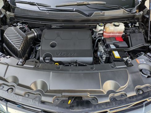 Used 2023 Chevrolet Traverse RS image 29