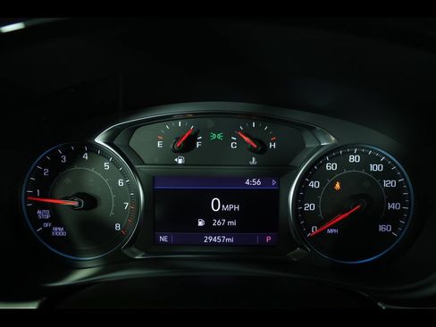 Used 2023 Chevrolet Traverse LT image 28