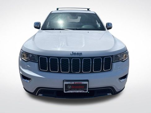 Used 2017 Jeep Grand Cherokee Limited AWD/4WD image 9