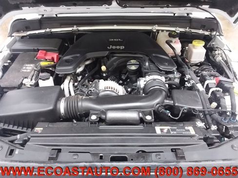 Used 2021 Jeep Gladiator Overland w/ Popular Equipment Package image 9