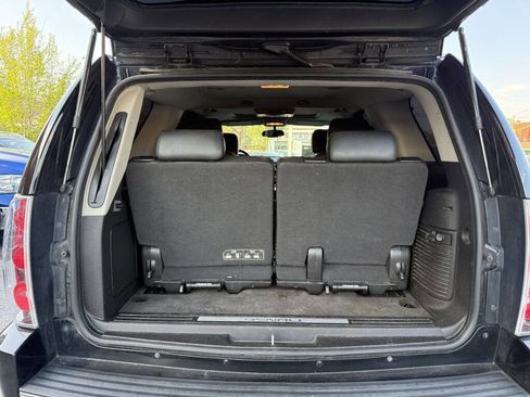Used 2011 GMC Yukon Denali AWD/4WD image 9