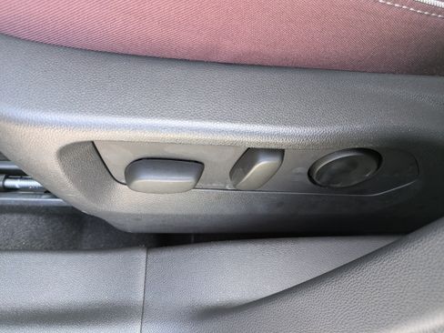 Used 2024 Buick Envision Sport Touring AWD/4WD image 19