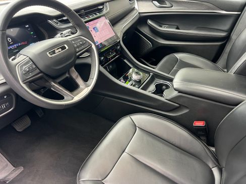 Used 2024 Jeep Grand Cherokee Limited 4xe AWD/4WD image 10