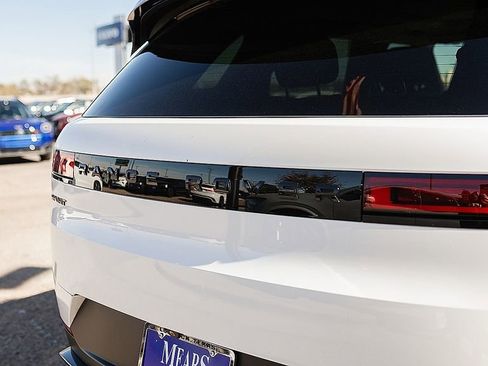 Used 2024 Land Rover Range Rover Sport SE image 13