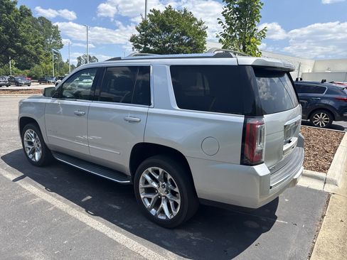 Used 2017 GMC Yukon Denali w/ Open Road Package AWD/4WD image 10