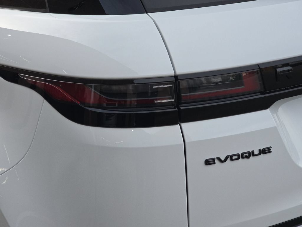 New 2026 Land Rover Range Rover Evoque Dynamic SE AWD/4WD image 20