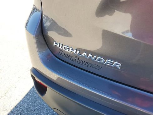 Used 2019 Toyota Highlander XLE image 5