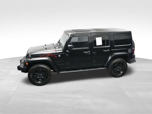 Used 2016 Jeep Wrangler Unlimited Sahara AWD/4WD image 31