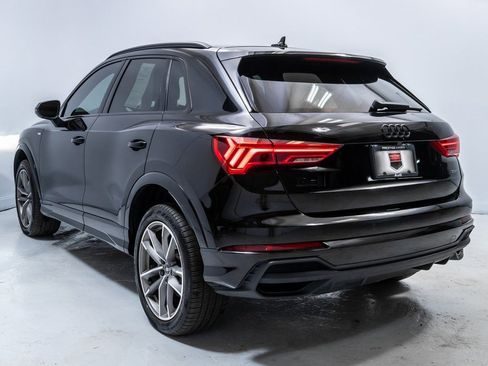 Used 2023 Audi Q3 2.0T Premium w/ Black Optic Sport Package image 3