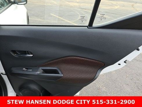 Used 2024 Nissan Kicks SR image 17