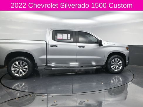 Used 2022 Chevrolet Silverado 1500 Custom image 4
