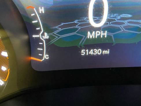 Used 2023 Jeep Compass Limited image 18