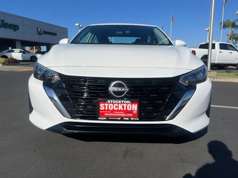 Used 2025 Nissan Sentra S FWD image 9