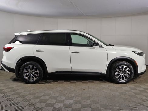 Used 2023 INFINITI QX60 Pure image 15