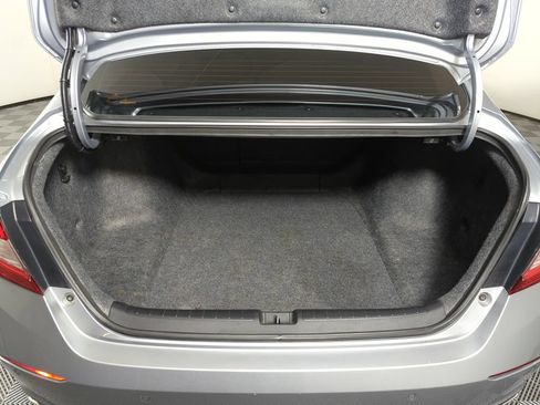 Used 2021 Honda Accord Touring image 18