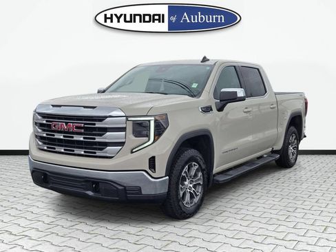 Used 2026 GMC Sierra 1500 SLE w/ X31 Off-Road Package AWD/4WD image 11